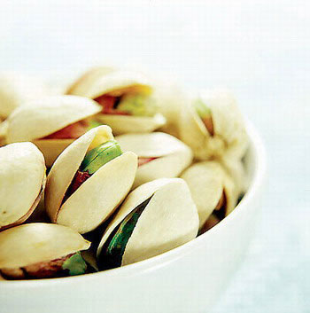 吃零食应该首选水果和坚果