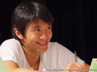 男人一生勿做“软骨头”