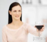 葡萄酒也会引发糟糕的副作用？