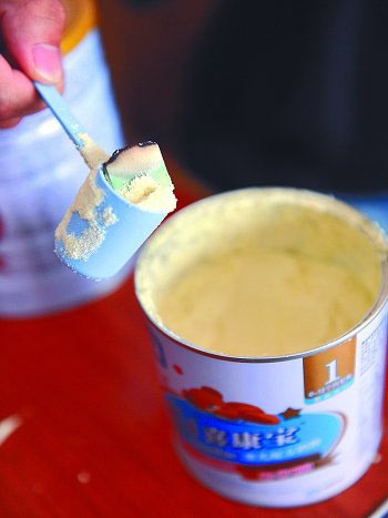 雅培品牌观察之七:奶粉有小虫也有苍蝇蚊香片