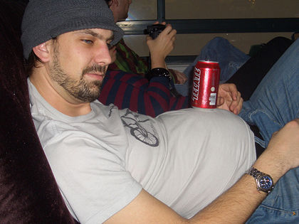 男人<a  data-cke-saved-href='http://baojian.9939.com' href='http://baojian.9939.com' target='_blank'><font color='blue'>保健</font></a> 啤酒肚会让睡眠质量下降