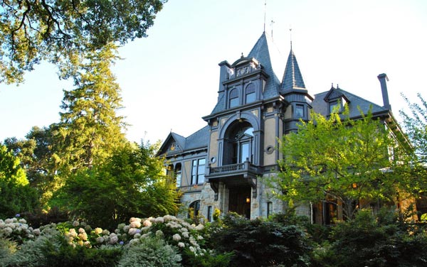 贝灵哲酒庄(Beringer Vineyards)