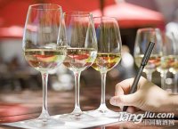 2017“葡萄酒大师（MW）考试”相关考题