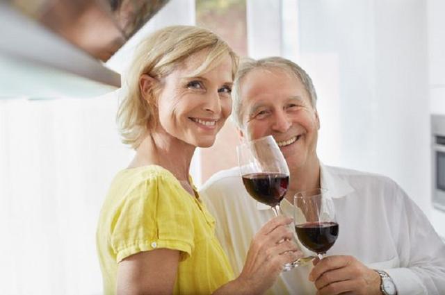 细数红葡萄酒的健康益处