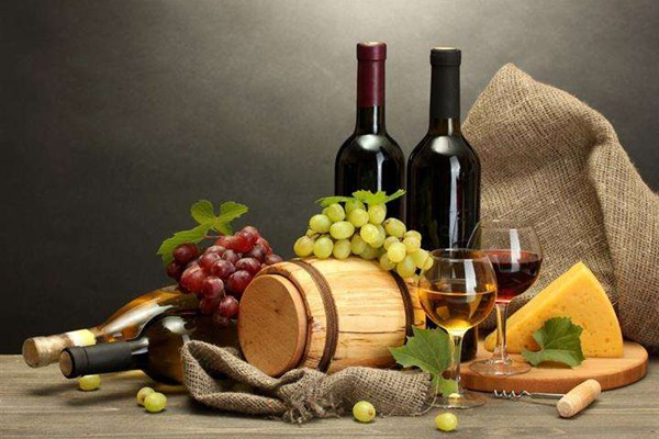冬季喝葡萄酒的好处