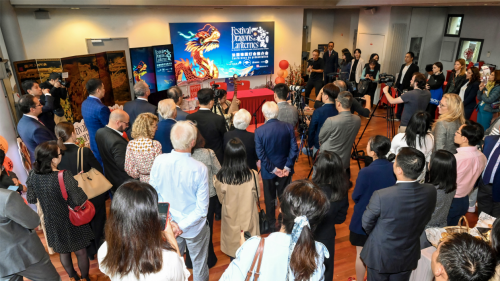 活动现场，舍得酒业携旗下吞之乎、智慧舍得（藏品）、品味舍得、品味舍得中国神话人物套装之追天者和沱牌（国际版）等多款明星产品登场，向当地各界人士展现老酒底蕴和品牌智慧。嘉宾们品尝了舍得特调鸡尾酒，他们对舍得老酒陈香幽雅、醇厚丰满的口感与其承载的东方生活美学内涵给予了高度评价。